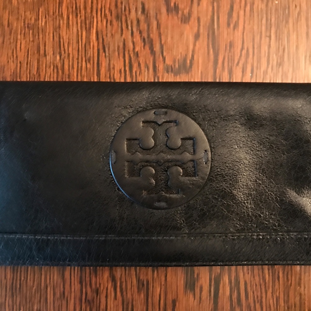 Tory Burch Large Black Leather Slim Wallet